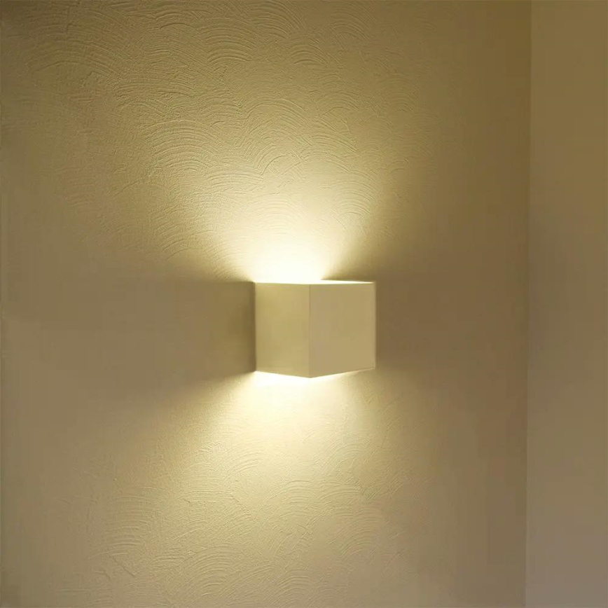 Iluminação de parede exterior LED/5W/230V 3000K IP65 branco