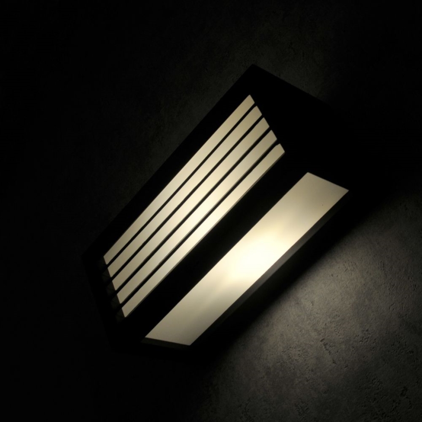 Iluminação de parede exterior OSAKA 1xE27/12W/230V IP54