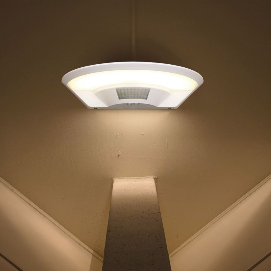 Iluminação de parede para casa de banho LED com sensor SAMSUNG CHIP LED/10W/230V 4000K IP54 branco