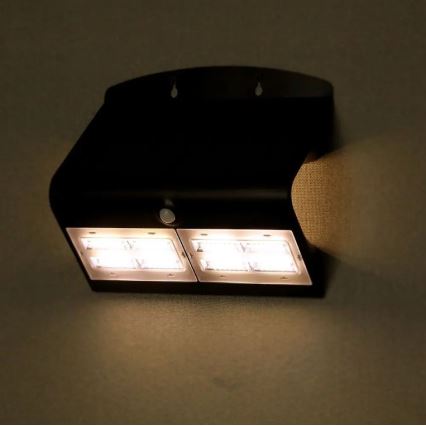 Iluminação de parede solar LED com sensor LED/7W/3,7V 4000K IP65 preta
