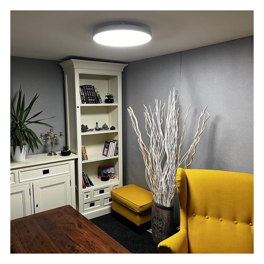 Iluminação de teto LED com regulação LED/48W/230V 2700-6500K Wi-Fi Tuya + controlo remoto