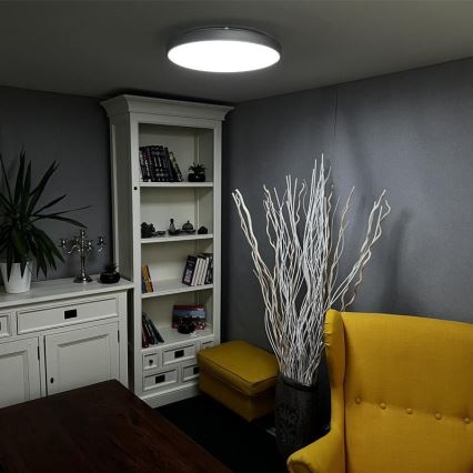 Iluminação de teto LED com regulação LED/48W/230V 2700-6500K Wi-Fi Tuya + controlo remoto