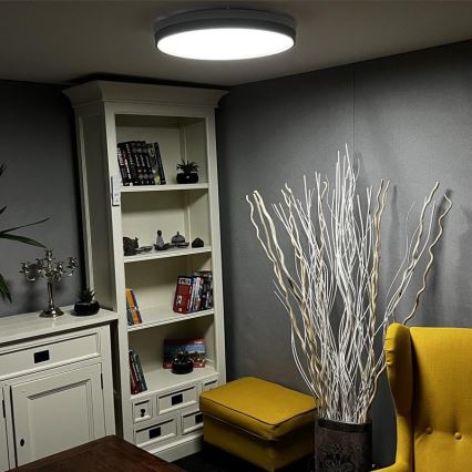 Iluminação de teto LED com regulação LED/48W/230V 2700-6500K Wi-Fi Tuya + controlo remoto
