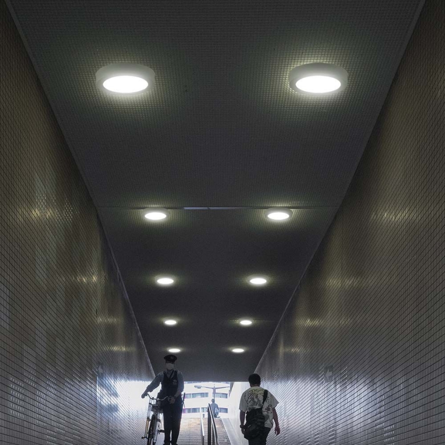 Iluminação de teto LED LED/18W/230V 4000K