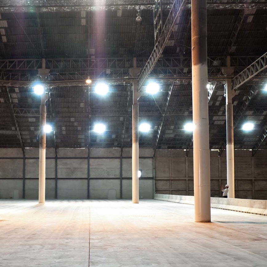 Iluminação de trabalho LED High Bay LED/100W/230V 3000/4000/6500K IP65 ø 23,5 cm
