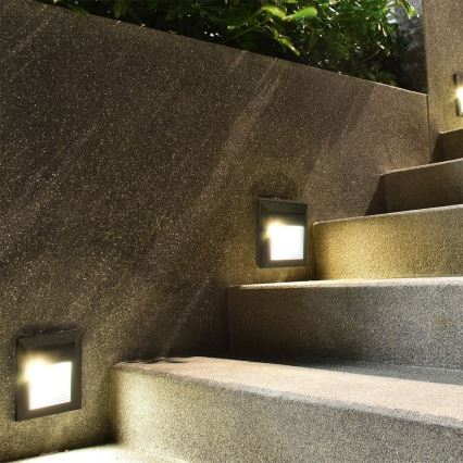 Iluminação exterior de escada LED LED/2W/230V IP65 4000K preto
