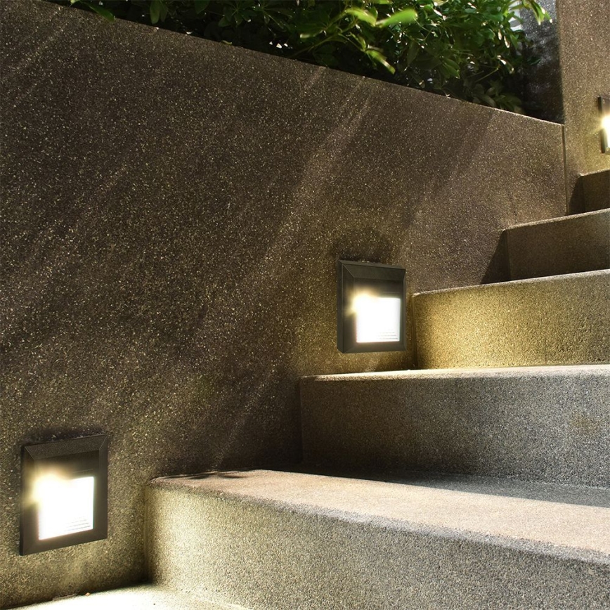 Iluminação exterior de escada LED LED/2W/230V IP65 4000K preto
