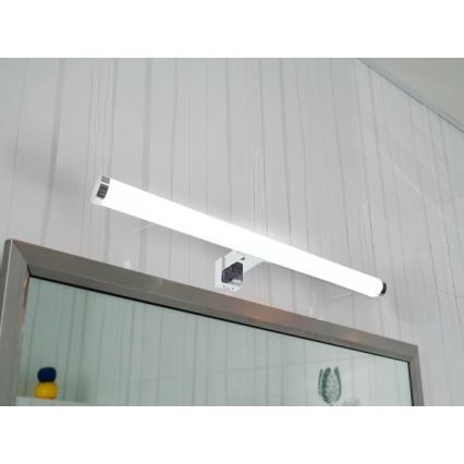 Iluminação LED para espelho de casa de banho LED/10W/230V 45 cm IP44 cromado brilhante