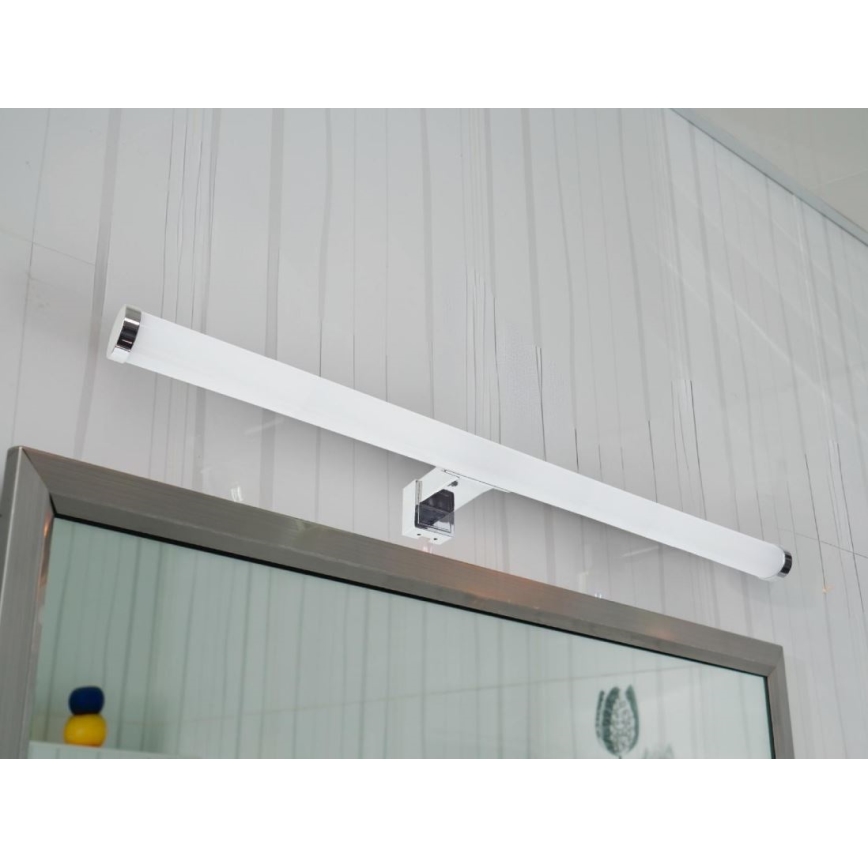 Iluminação LED para espelho de casa de banho LED/12W/230V 59,5 cm IP44 cromado brilhante