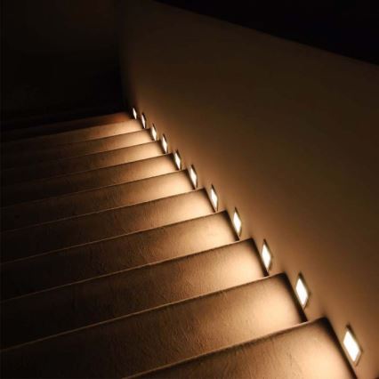 Iluminação para escadas exteriores LED LED/3W/230V 3000K IP65 branco