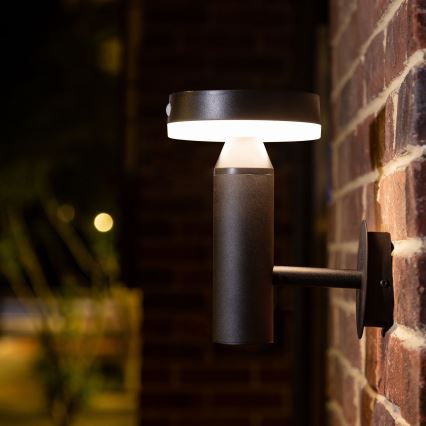 Iluminação solar de parede LED com sensor GWINEA LED/4,5W/3,7V IP44 preto