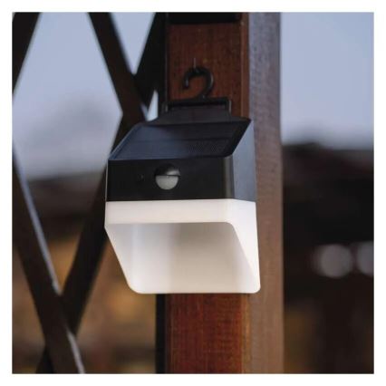 Iluminação solar de parede LED com sensor LUMI LED/3,7W IP65 preto