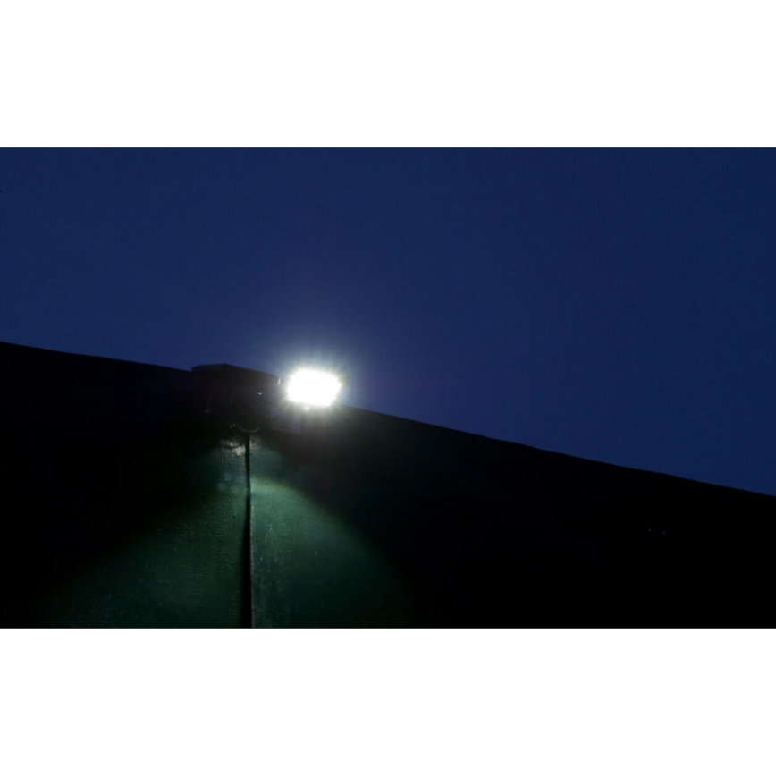 Iluminação solar LED com sensor de movimento e de crepúsculo LED/3xAA IP44