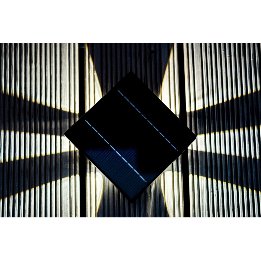 Iluminação solar de parede LED com sensor LED/2W/5V IP54
