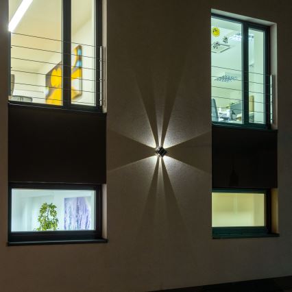 Iluminação solar de parede LED com sensor LED/2W/5V IP54