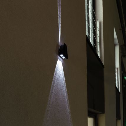 Iluminação solar de parede LED com sensor LED/2W/5V IP54