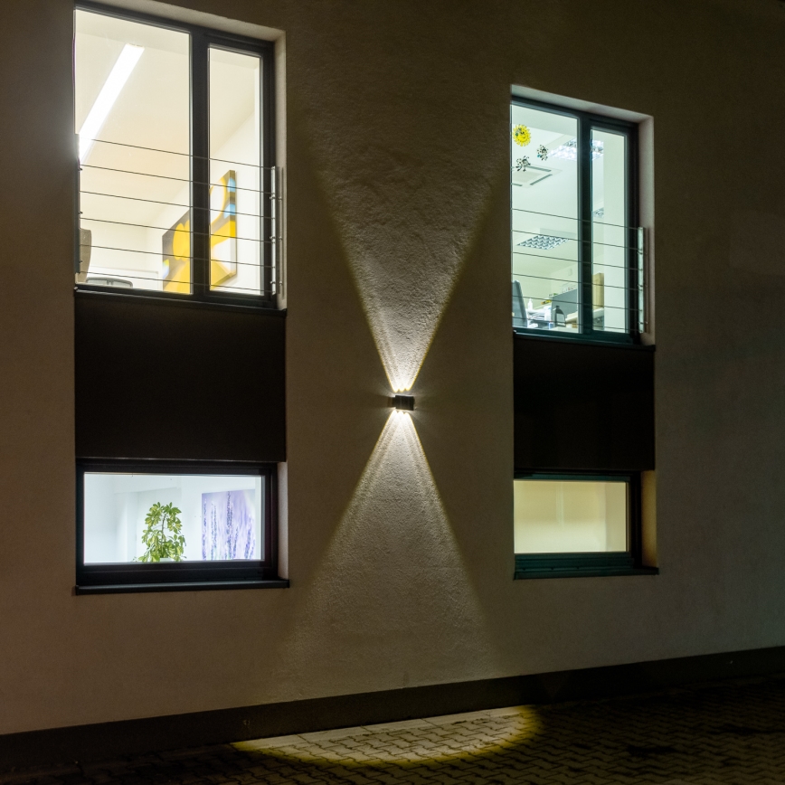 Iluminação solar de parede LED com sensor LED/2W/5V IP54
