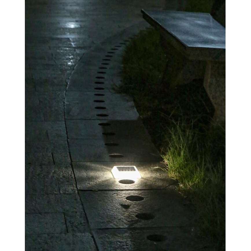 Iluminação solar exterior LED com sensor LED/0,03W/1,2V IP54 800 mAh