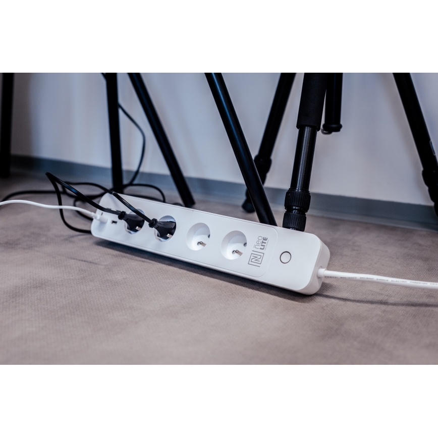 Immax NEO 07707L - Cabo de extensão NEO LITE Smart 4AC + 4USB Wi-Fi Tuya 1,5m