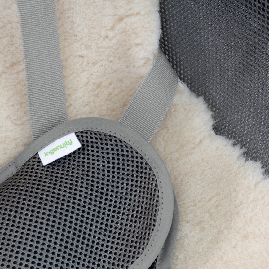 Ingenuity - Baloiço vibratório para bebé com melodia EVERY SEASON cinzento
