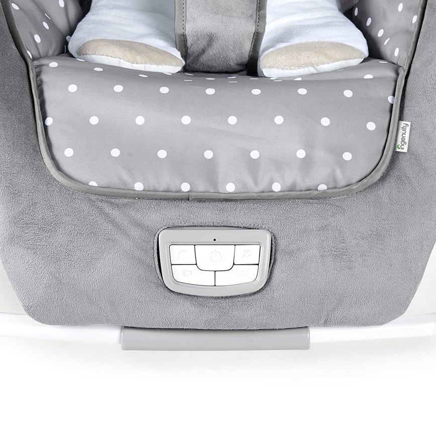 Ingenuity - Espreguiçadeira para bebé com melodia CUDDLE LAMB