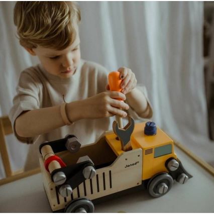 Janod - Conjunto de construção de madeira BRICOKIDS camião
