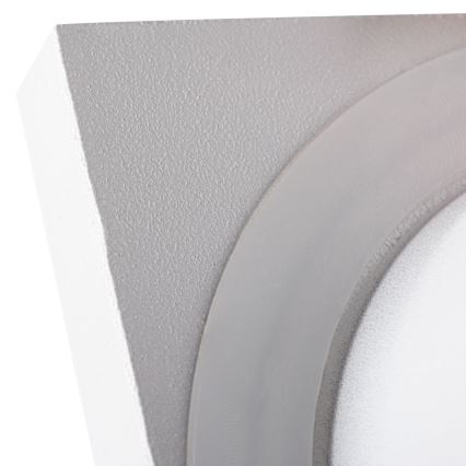 Iluminação embutida de casa de banho FLINI 10W IP44 branca