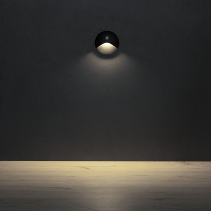 Luminária LED para escadas EXIN com sensor de movimento e crepuscular LED/2,5W/230V 4000K IP65 preta redonda