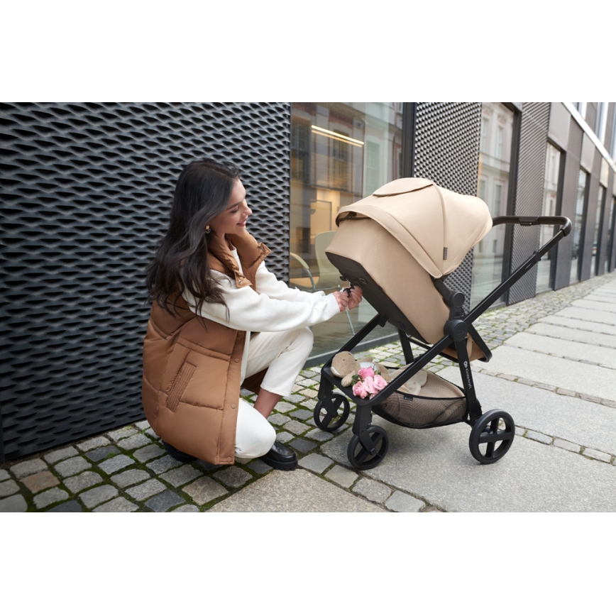 KINDERKRAFT - Carrinho de bebé combinado 4em1 NEWLY Clássico bege + assento de automóvel MINK PRO com base ISOFIX
