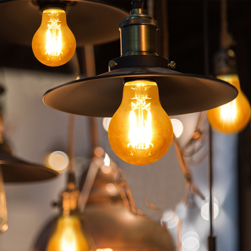 Lâmpada LED A60 E27/8W/230V 2200K - Aigostar