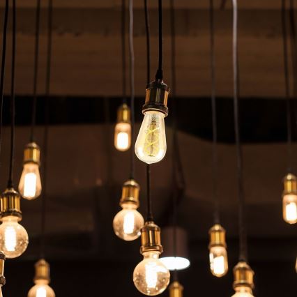 Lâmpada LED com regulação FILAMENT ST64 E27/4,8W/230V 1800K