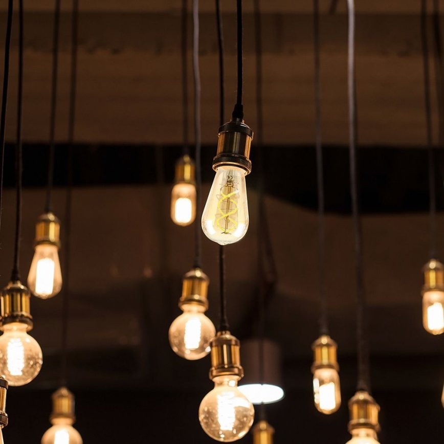 Lâmpada LED com regulação FILAMENT ST64 E27/4,8W/230V 1800K