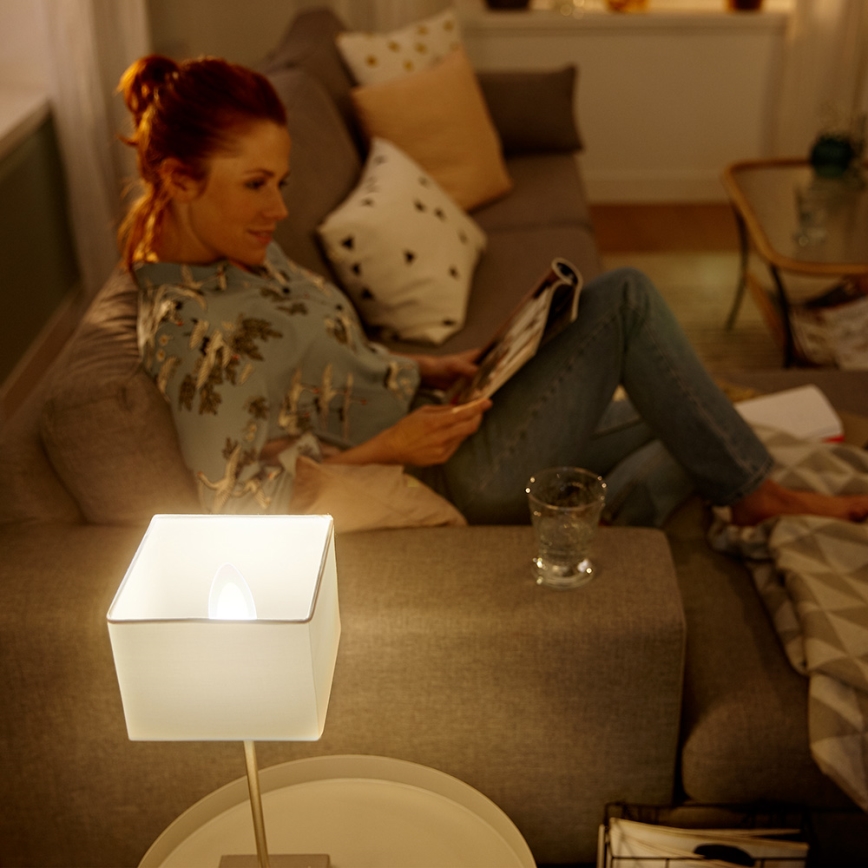 Lâmpada LED com regulação Hue WHITE E14/5,5W/230V 2700K