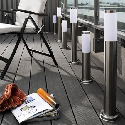 Luminária LED exterior regulável LIVIA 1xE27/6W/230V 2700-6500K Wi-Fi 100 cm IP44 prateada