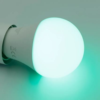Lâmpada LED RGBW com regulação A60 E27/9W/230V 2700-6500K Wi-Fi Tuya