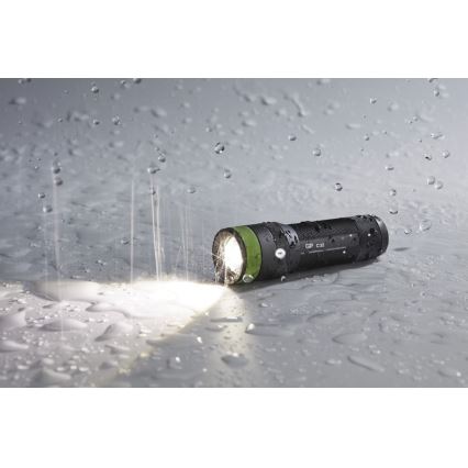 Lanterna com gancho e íman LED GP DISCOVERY C32 LED/3xAAA