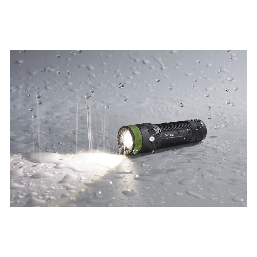 Lanterna com gancho e íman LED GP DISCOVERY C32 LED/3xAAA