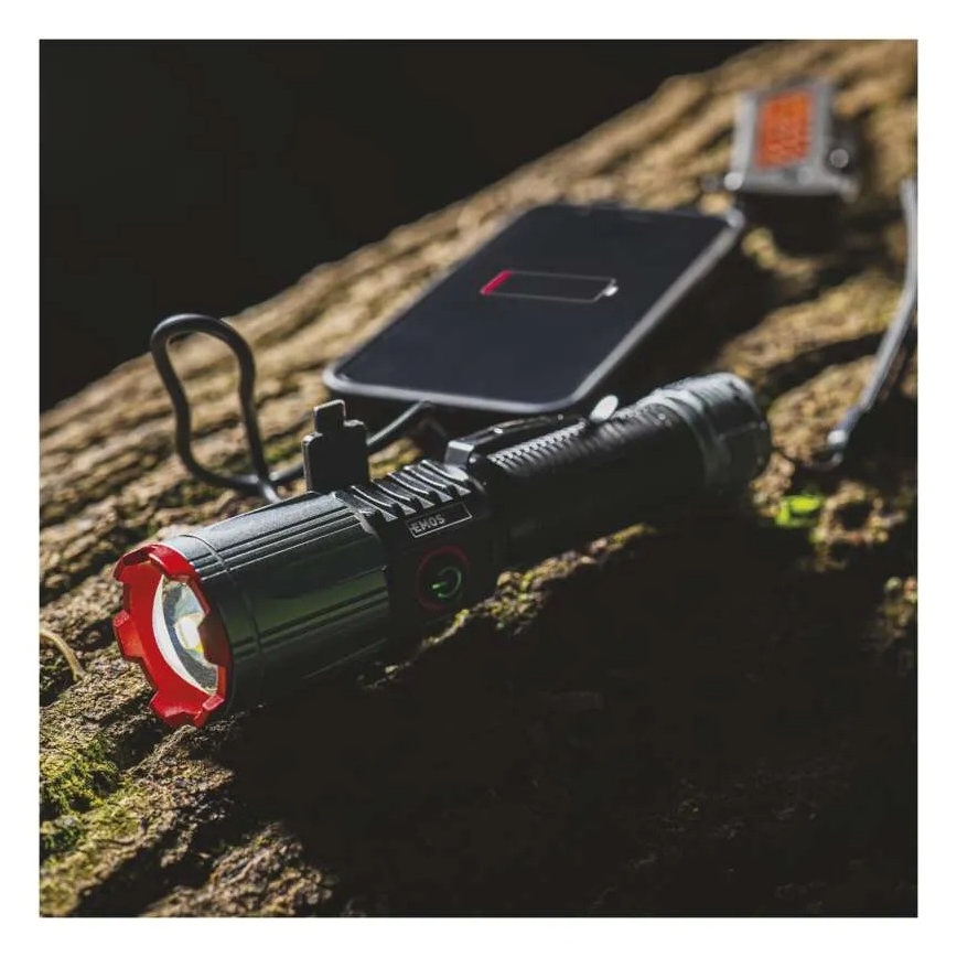 Lanterna metálica recarregável LED/5V 3000 brilhante 5000 mAh IP43