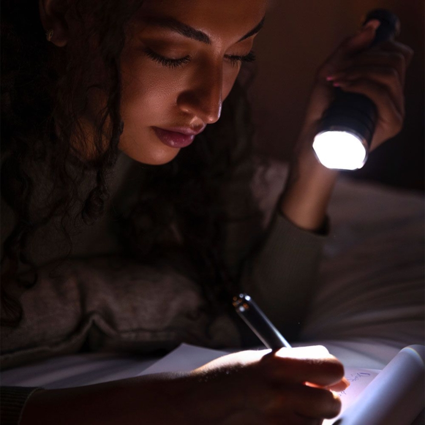 Lanterna recarregável LED USB LED/10W/5V IP54 2000 mAh 1000 brilhante