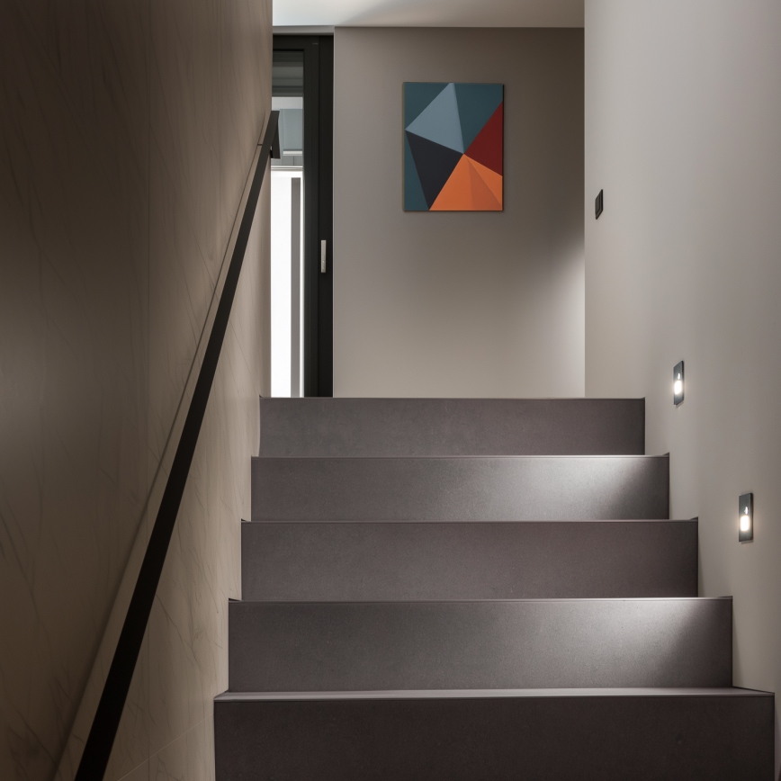 LED Iluminação de escada com um sensor de movimento LED/1,5W/230V 3000K/4000K/6500K