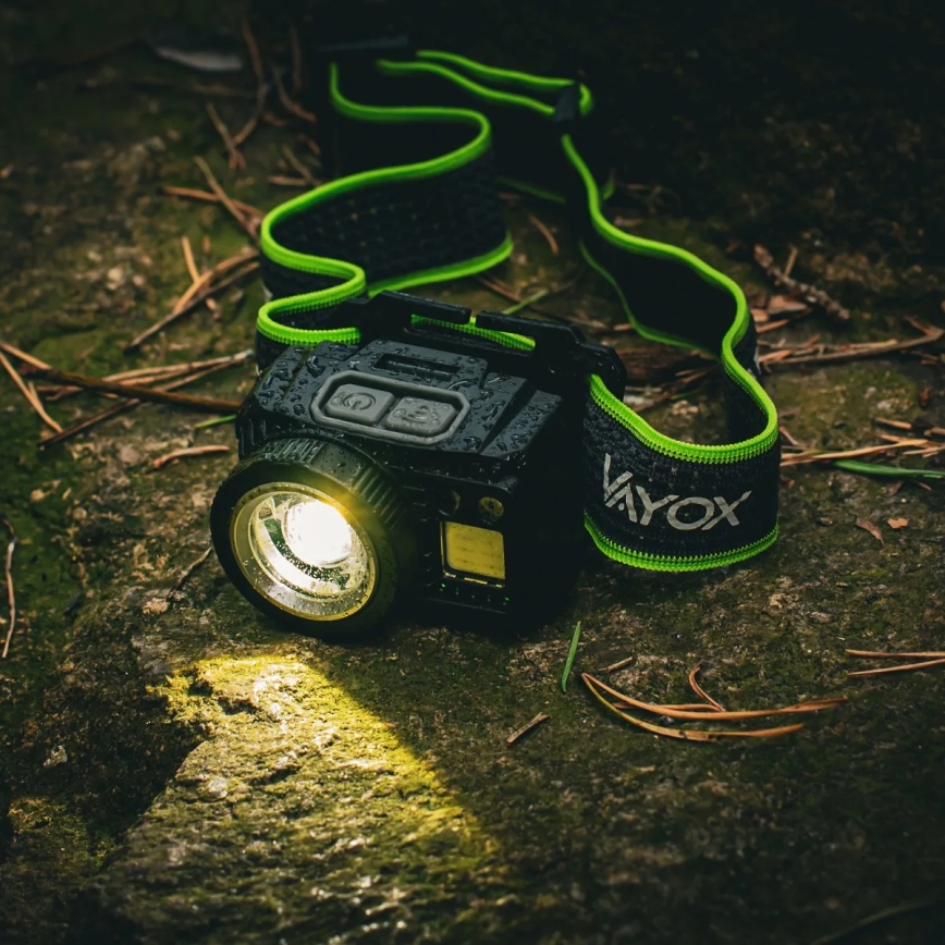Lanterna frontal LED recarregável regulável com sensor e luz vermelha LED/6W/5V/3xAAA IP66 500 lm 1200 mAh