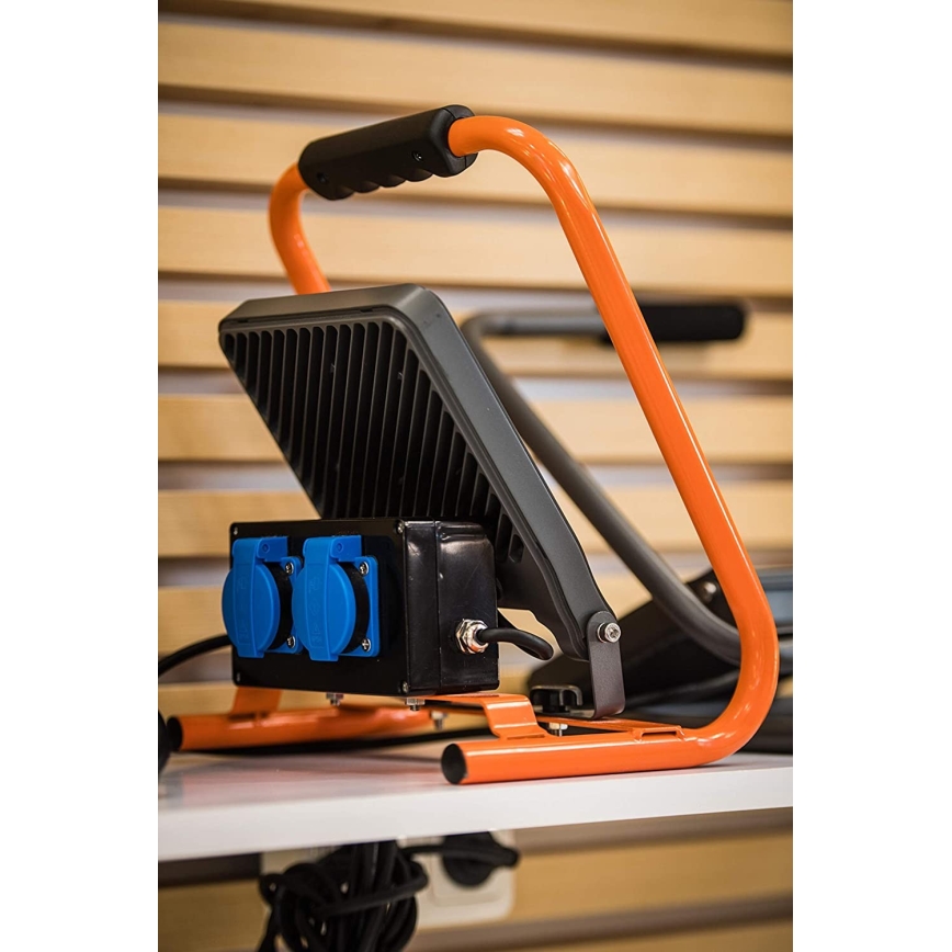 Ledvance - Holofote LED R-STAND LED/30W/230V IP44