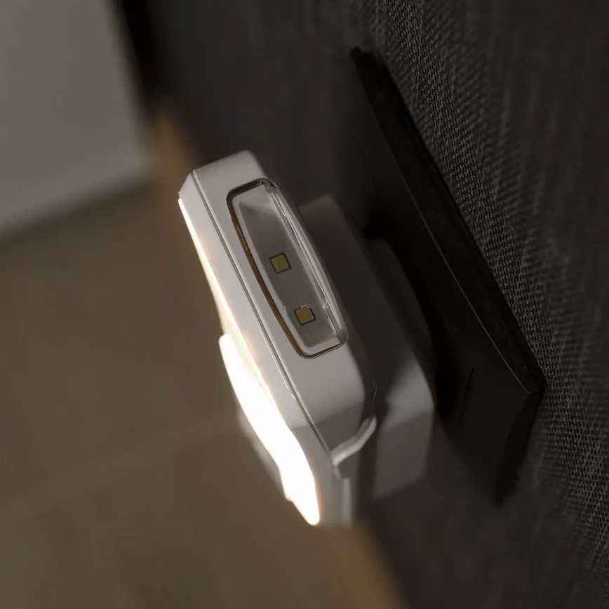 Ledvance - Iluminação de orientação de tomada com sensor LUNETTA LED/2W/230V