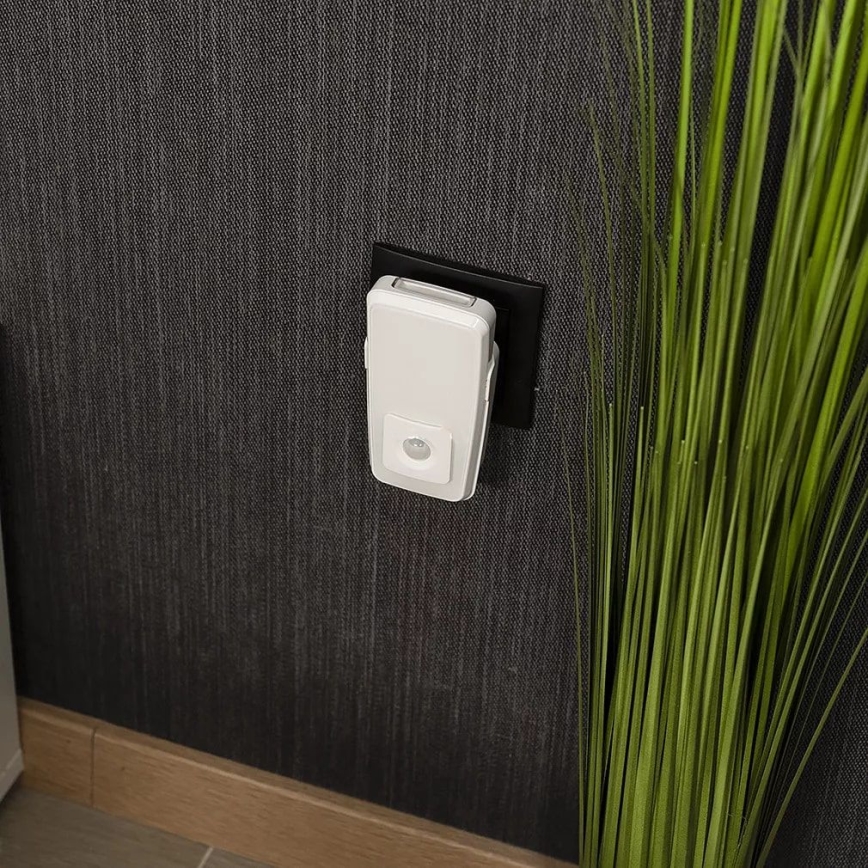 Ledvance - Iluminação de orientação de tomada com sensor LUNETTA LED/2W/230V