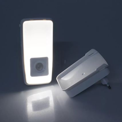 Ledvance - Iluminação de orientação de tomada com sensor LUNETTA LED/2W/230V