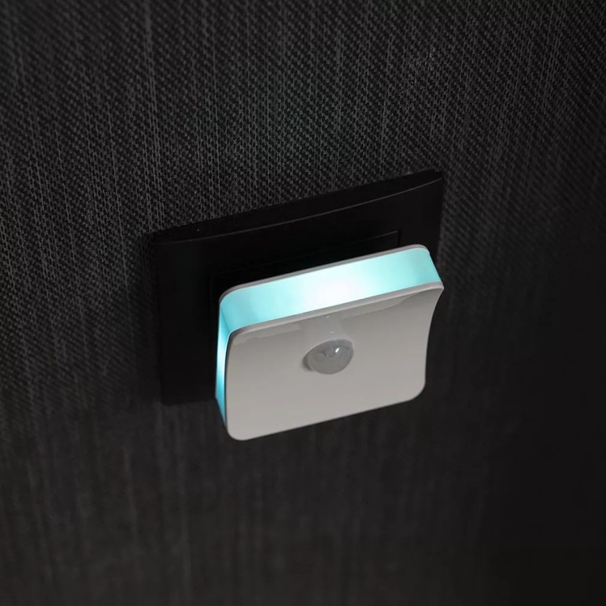 Ledvance- Iluminação de orientação de tomada RGB LED com um sensor LUNETTA LED/0,3W/230