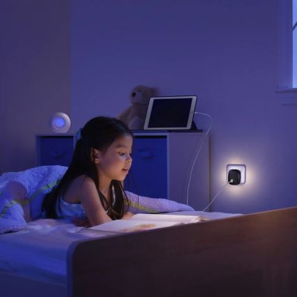 Ledvance - Iluminação noturna de tomada LED com sensor e USB LUNETTA LED/12,5W/230V 3000K preto