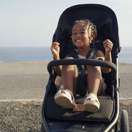 Lionelo - Carrinho de passeio AZURA preto