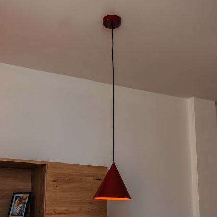 Lustre suspenso em cabo ETNA 1xE27/15W/230V, diâmetro 18,5 cm, vermelho