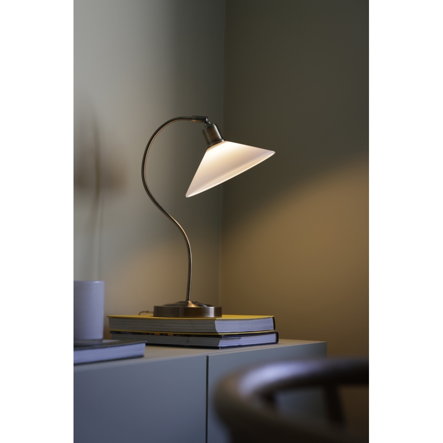 Markslöjd 108863 - Candeeiro de mesa VELA 1xE27/40W/230V latão/branco